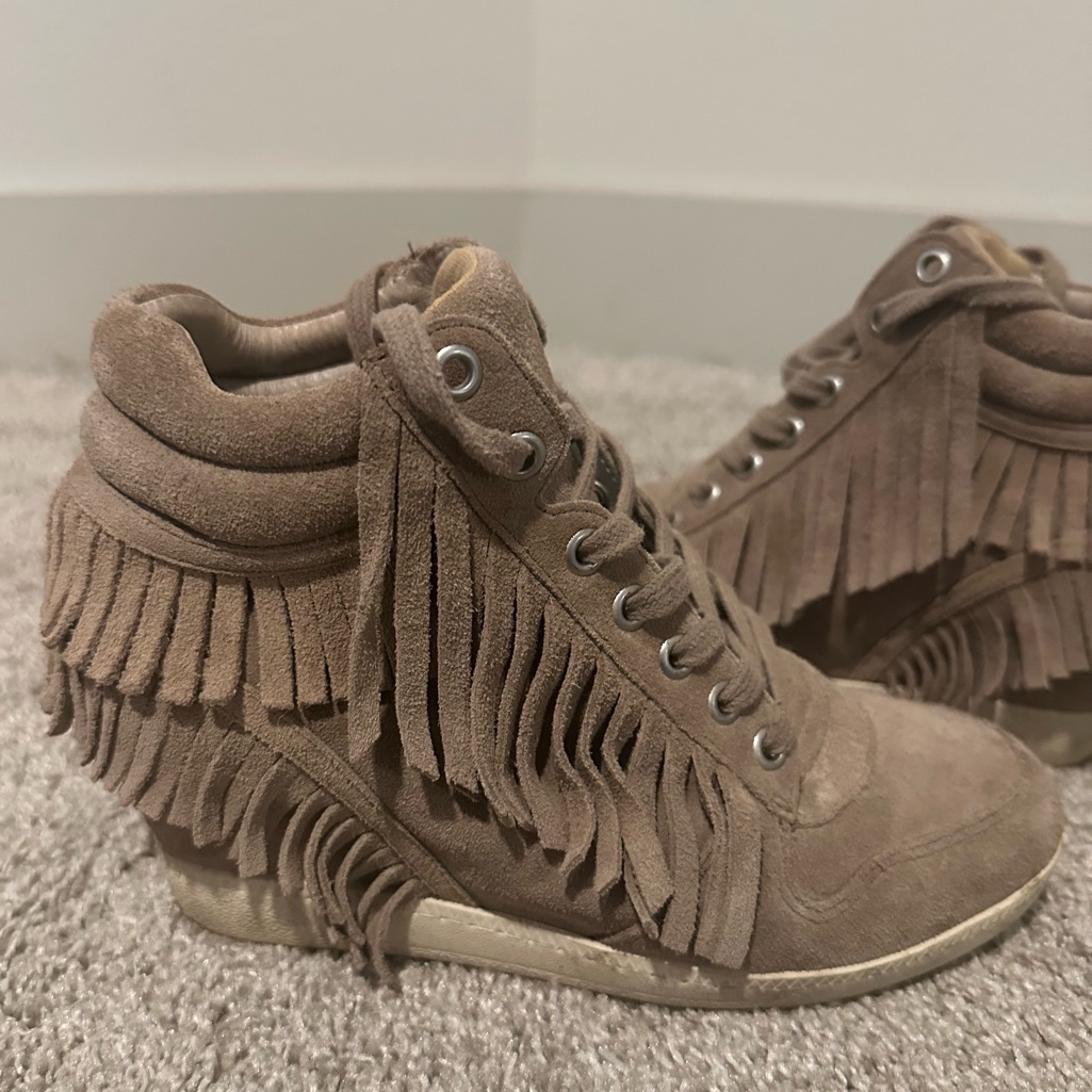 Ash Tan Fringed Wedge Sneakers Beatnik